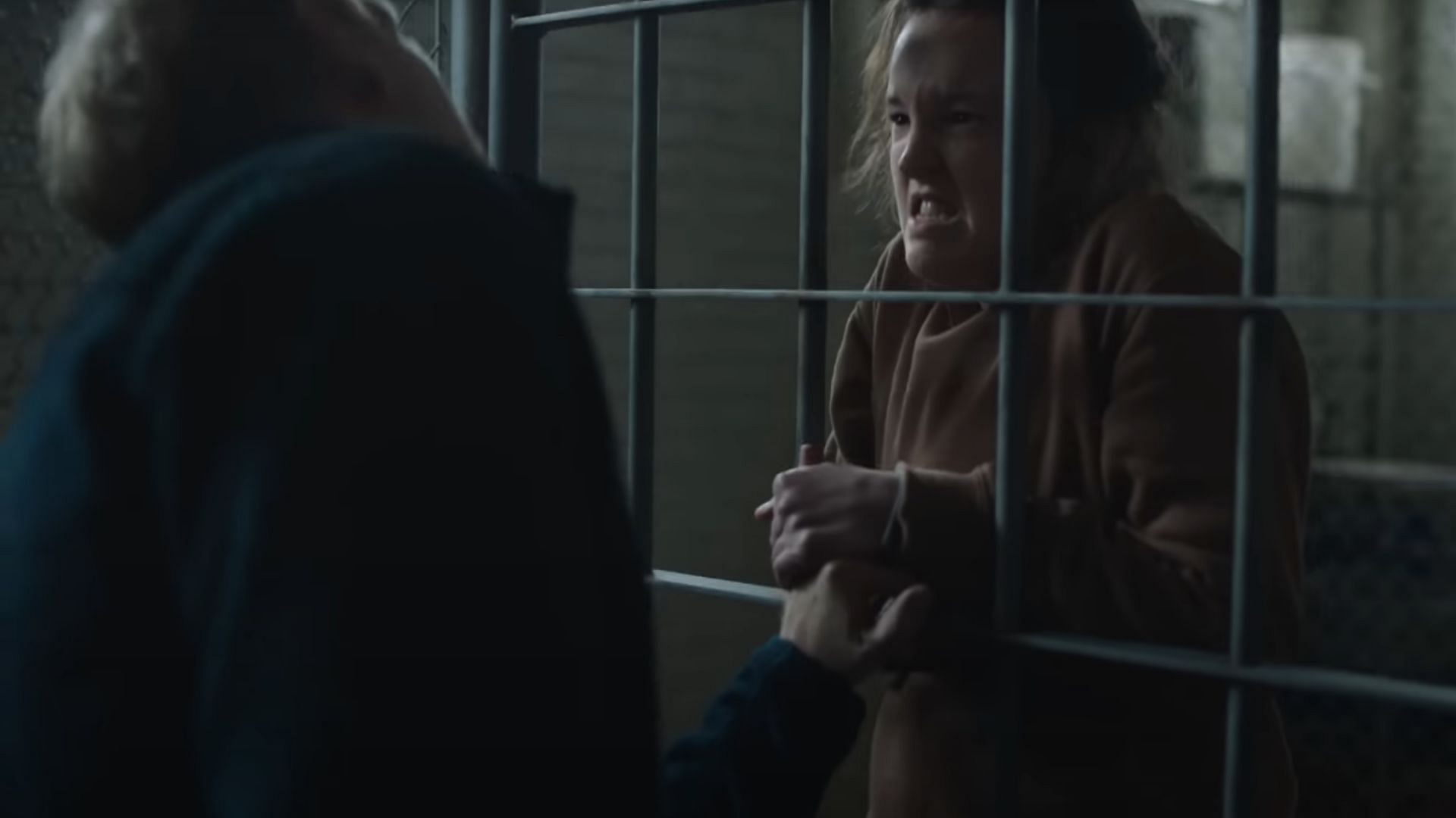 Ellie attacks David (Image via YouTube/Max)